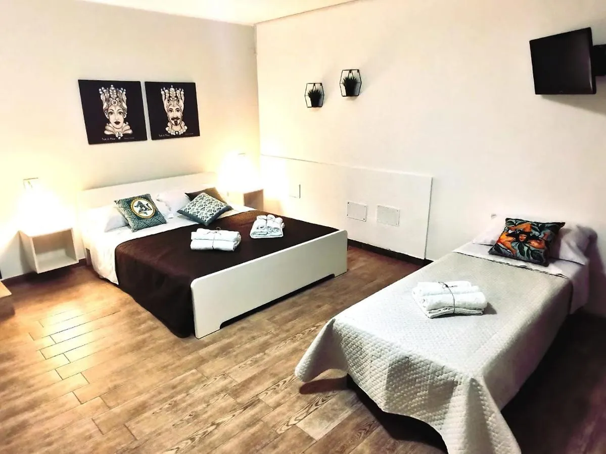 A Due Passi Dal Centro Sweet Rooms Agrigento