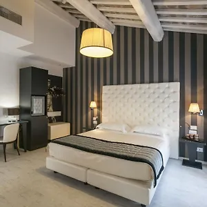 *** Hotel Nazionale Italië